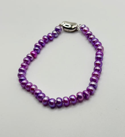 NEW! $49 PURPLE BUTTON PEARL BRACELET