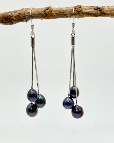 TRIPLE BLACK PEARL DANGLES