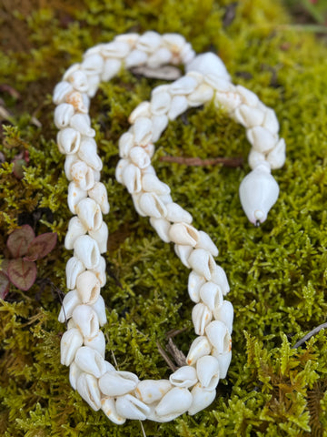 NIIHAU ALILE’A LEI (23 INCH)