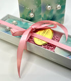 WHITE PEARL FLOWER GIFT SET