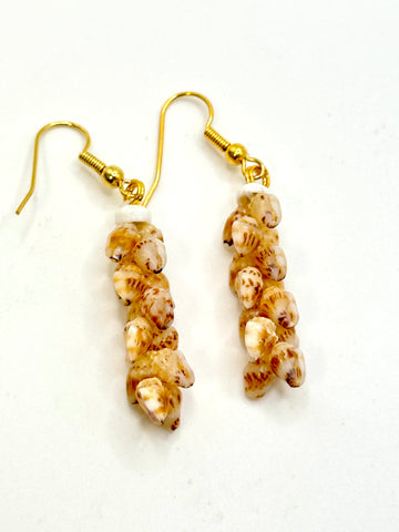 RARE COLOR NIIHAU MOMI ‘ŌNIKINIKI EARRINGS (1.25”)