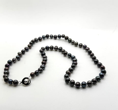 SALE! (4mm) Black Pearl Necklace 18”