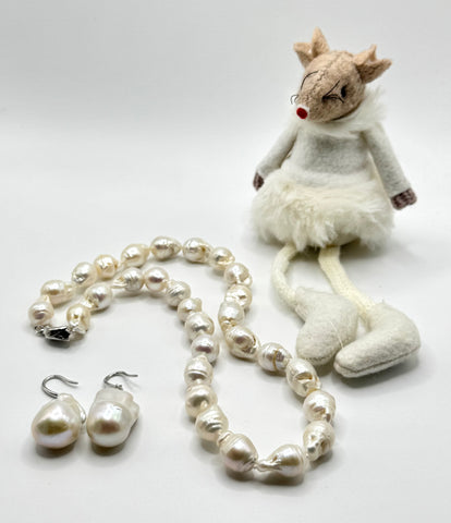 WHITE BAROQUE PEARL NECKLACE + EARRING SET  SALE $139